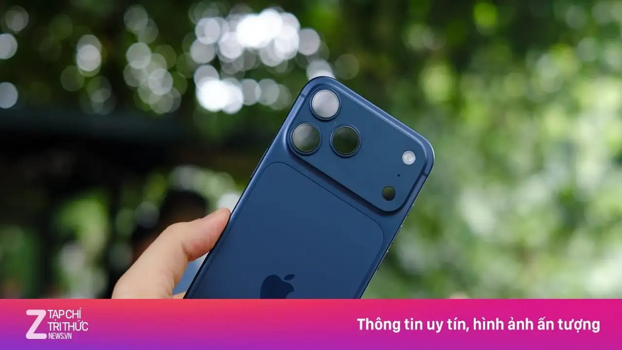 آيفون يستعيد صدارة مبيعات الهواتف الذكية في الأسواق العالمية من جديد